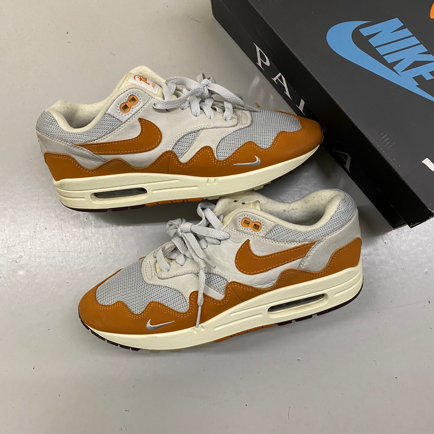Nike Air Max 1 Patta Waves Monarch (With Bracelet) UK9