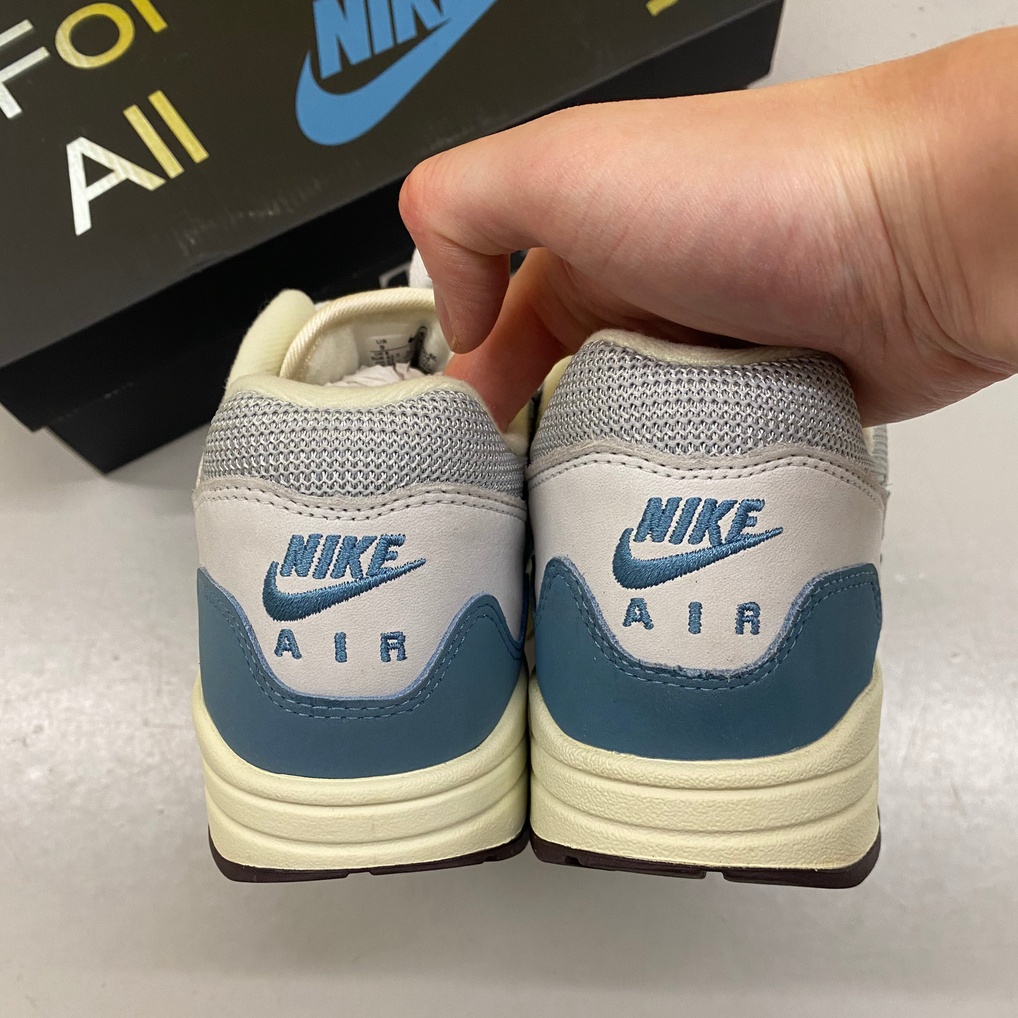 Nike Air Max 1 Patta Waves Noise Aqua (With Bracelet) UK8