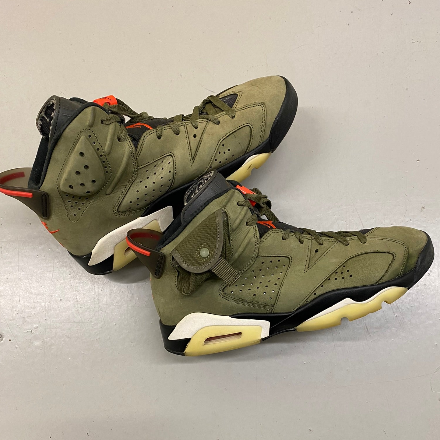 Travis Scott x Jordan 6 Medium Olive UK9